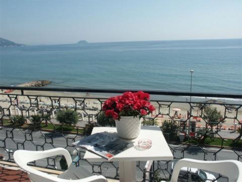 Hotel Aquilia Laigueglia Zewnętrze zdjęcie